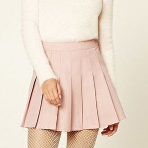 6 for $35 / FOREVER 21 Pink Pleated Skirt